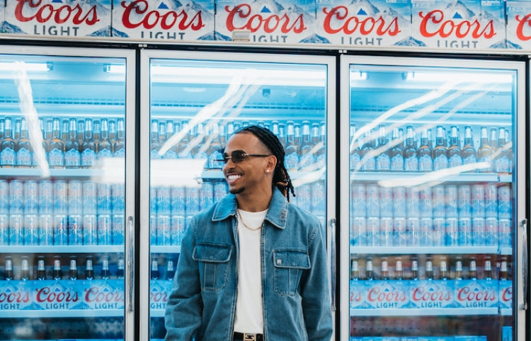 Lanza Ozuna “Chill Conmigo", nueva canción con Coors Light®