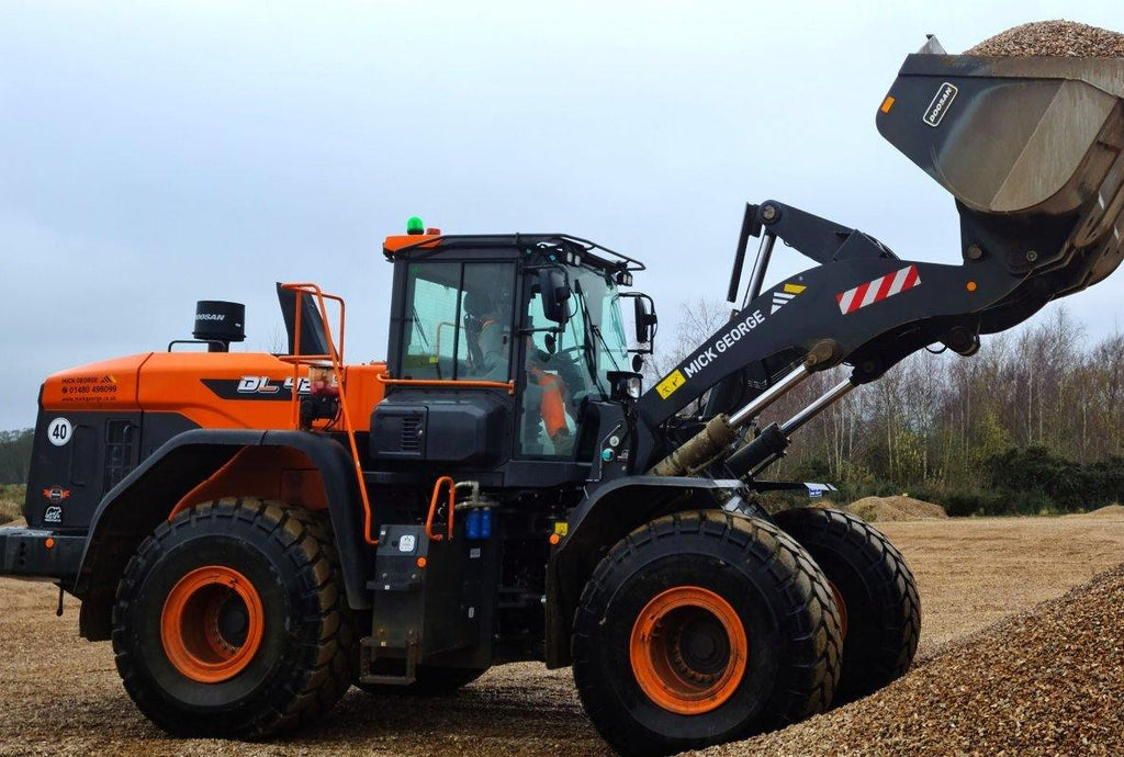 Mick George Group Buys UK’s First Doosan DL-7 Wheel Loaders