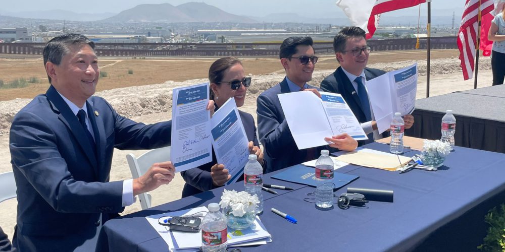 Anuncian construcción de puente fronterizo entre México y EU