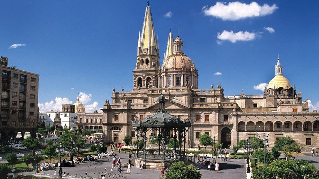 LA PERLA TAPATÍA, UNA CIUDAD CON ARQUITECTURA LOCAL QUE BRILLA EN EL MUNDO