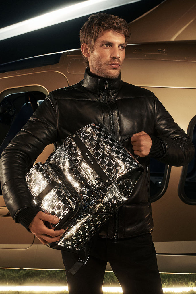 Comienza el 2024 con Estilo en la Colección Holiday de Michael Kors Explora la Fusión de Glamour Moderno y Nuevos Comienzos en Michael Kors