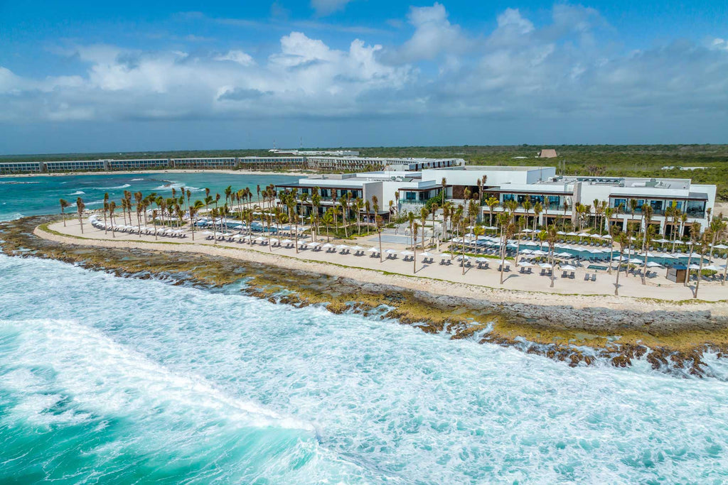 Hilton Tulum Rivera Maya All Inclusive Resort celebra a la mixología mexicana  con la inauguración de La Mezcalería