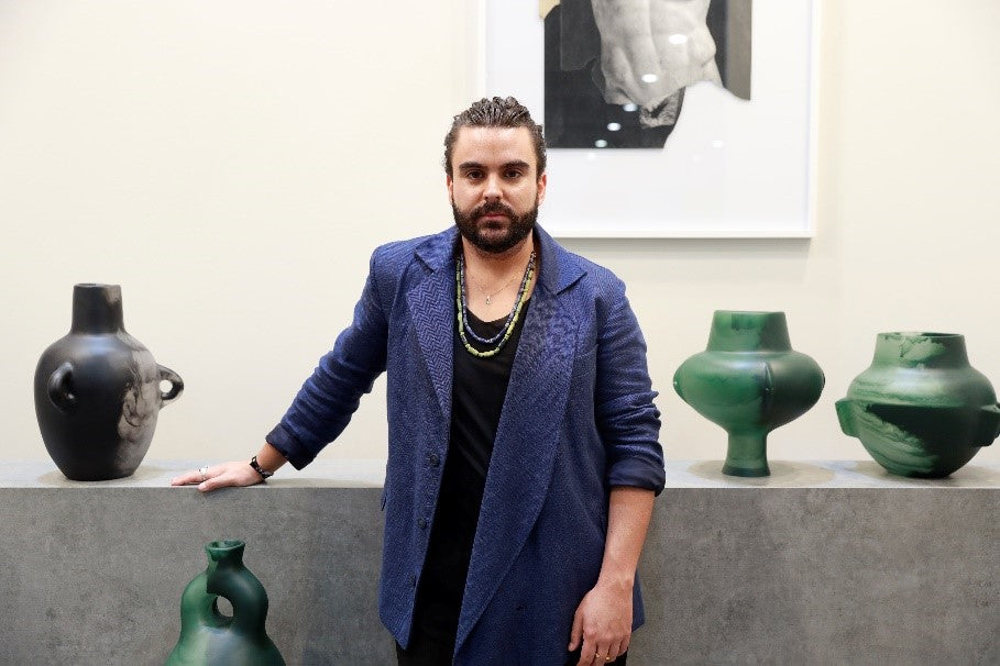 El diseñador mexicano Raúl de la Cerda muestra NÁAY en colaboración con Cosentino