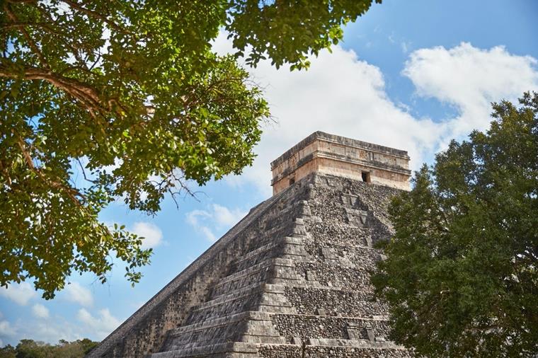 &nbsp; &nbsp; &nbsp;Equinoccio de Primavera en Chichén Itzá: Viaje de lujo desde Kempinski Hotel Cancún