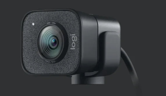 Logitech sigue al grito de la moda: refuerza su compromiso con el talento latino
