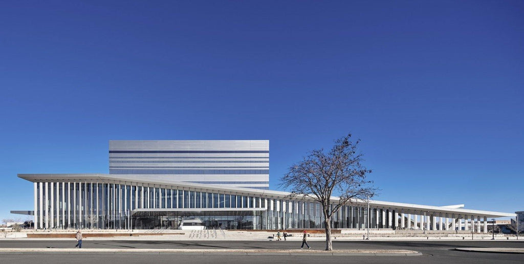 Salón de Artes Escénicas y Ciencias Buddy Holly / Diamond Schmitt Architects