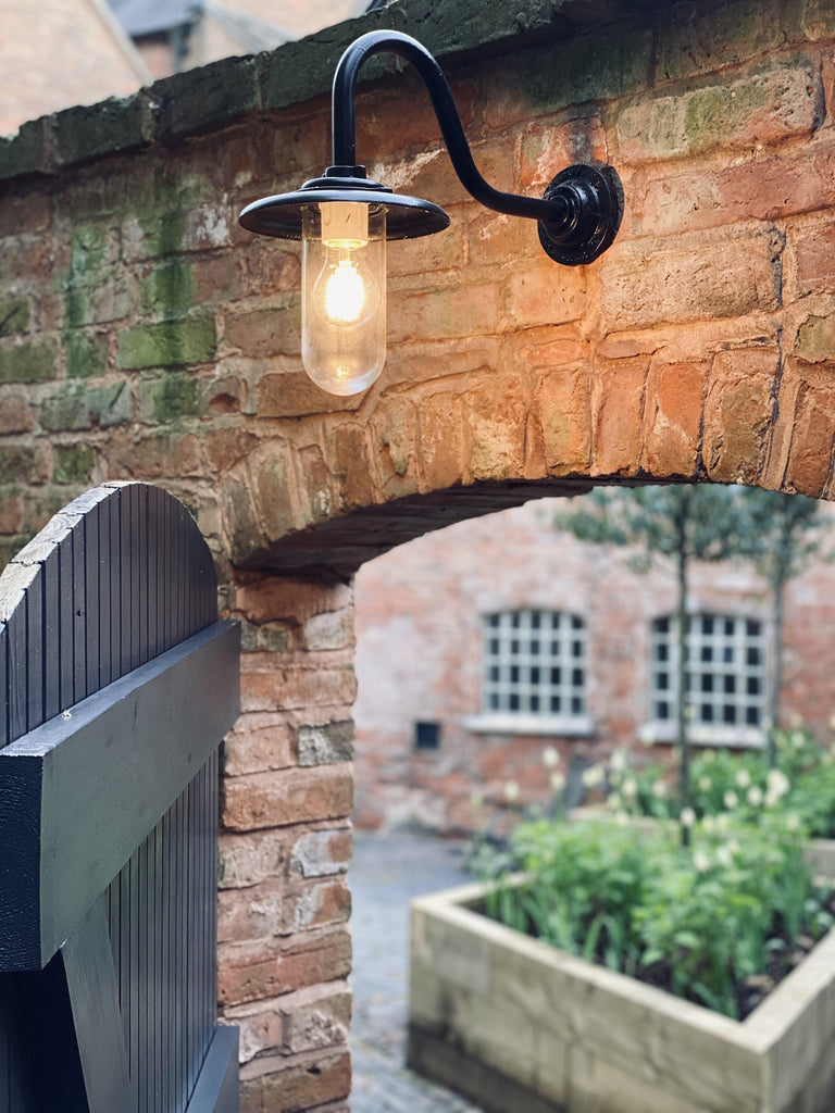 DAVEY LIGHTING: OUTDOOR LIGHTING