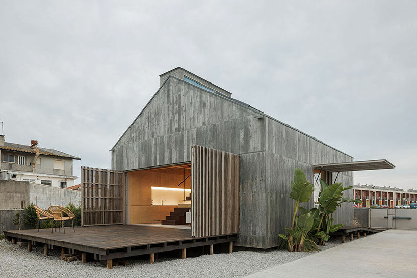 PALHEIRO: UNA MODERNA CASA DE PESCADORES