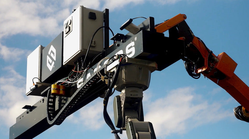Empresa estadounidense prueba con éxito sistema de robot para instalar paneles solares