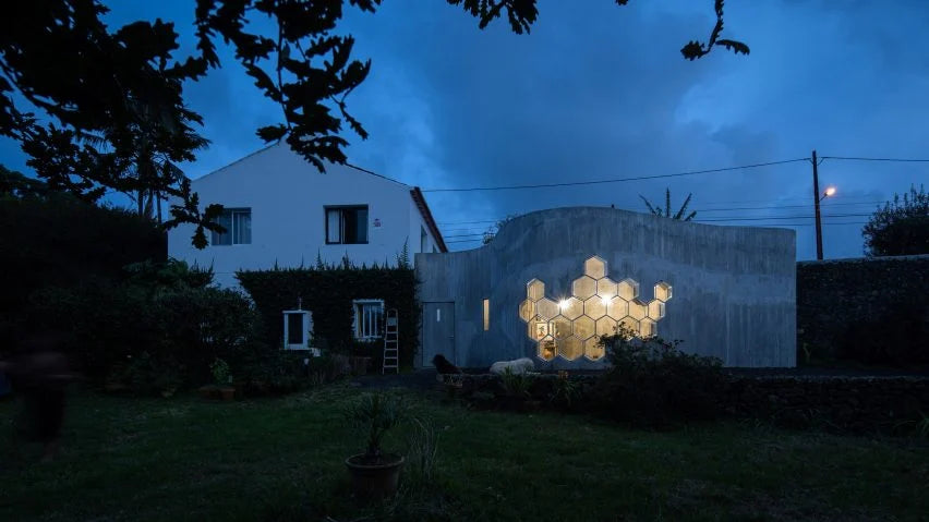 Exterior of Sculptor Studio by Bernardo Rodrigues Architecture Bernardo Rodrigues Architects creates concrete Sculptor Studio in Portugal