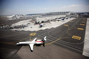 Conoce cómo se protege la tecnología de las torres de control aéreo de los aeropuertos