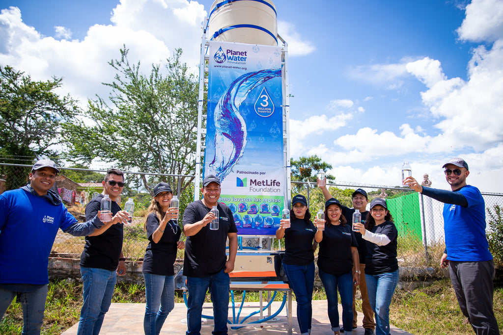 Planet Water Foundation colabora con MetLife Foundation para llevar agua limpia