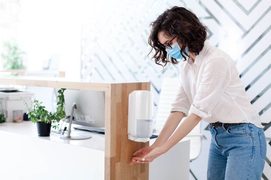 Medidas de higiene que los aeropuertos deben seguir para contribuir a la salud de los pasajeros