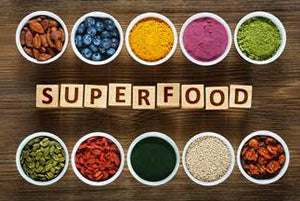 Superfoods que te ayudarán a lucir una piel increíble este verano.