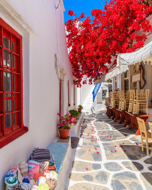 Paros, Grecia: Un Destino de Ensueño en el Mar Egeo